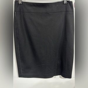 NWT Elie Tahari Whitney skirt, black, size 10